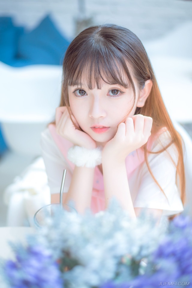 “听过，吕布麾下，前任律政司总督法衍之子，听闻也是法家传人。”马谡点点头，法正在吕布麾下名声并不如庞统、徐庶以及老一辈的贾诩、陈宫还有沮授这些人响亮，马谡知道的也不多。